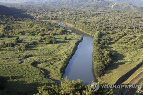 DMZ 가로 지르는 한탄강[연합뉴스]